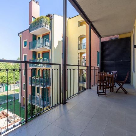 The Best Rent - Spacious Three-Bedroom Apartment With Terrace ميلان المظهر الخارجي الصورة