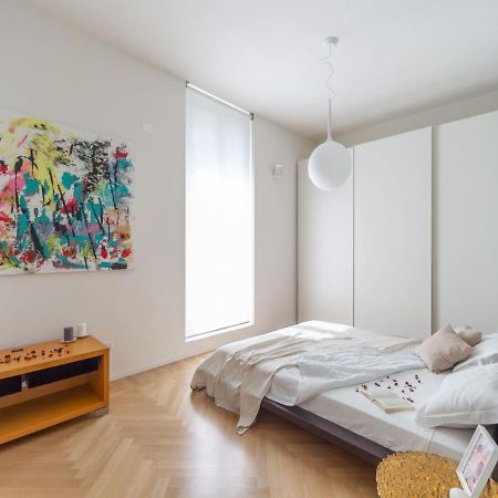 The Best Rent - Spacious Three-Bedroom Apartment With Terrace ميلان المظهر الخارجي الصورة