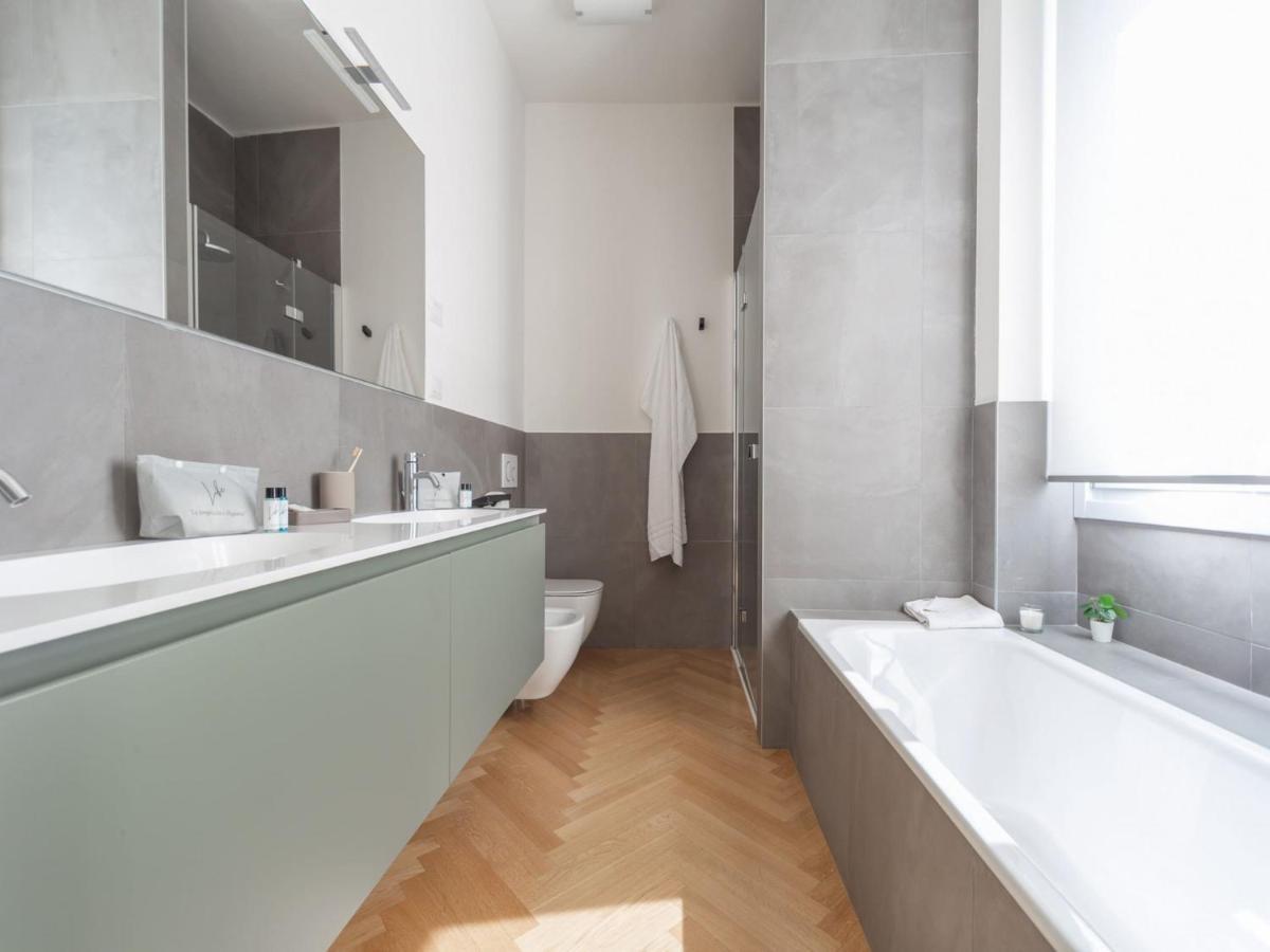 The Best Rent - Spacious Three-Bedroom Apartment With Terrace ميلان المظهر الخارجي الصورة