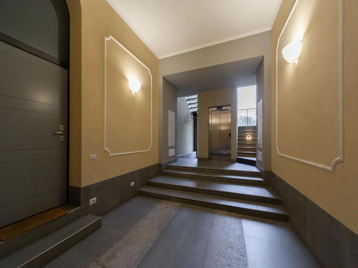 The Best Rent - Spacious Three-Bedroom Apartment With Terrace ميلان المظهر الخارجي الصورة