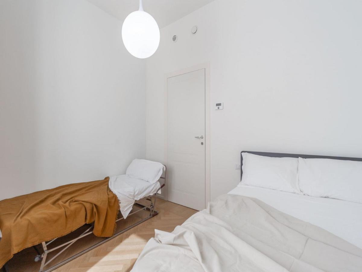 The Best Rent - Spacious Three-Bedroom Apartment With Terrace ميلان المظهر الخارجي الصورة